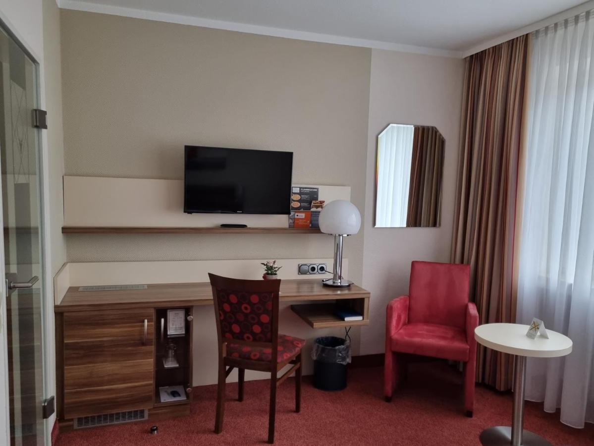 Hotel Bavaria Oldenburg Exteriör bild