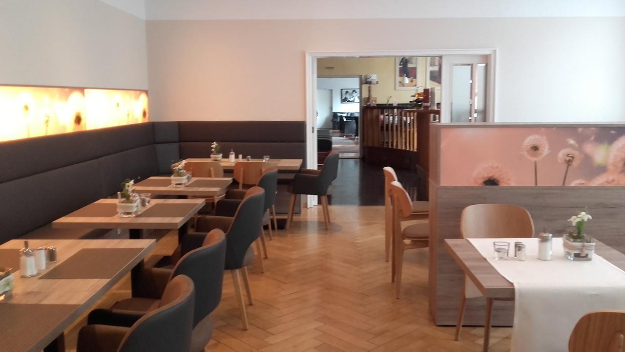 Hotel Bavaria Oldenburg Exteriör bild